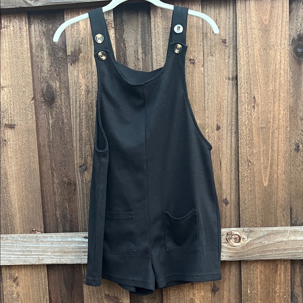 Black Buttoned Short Overalls